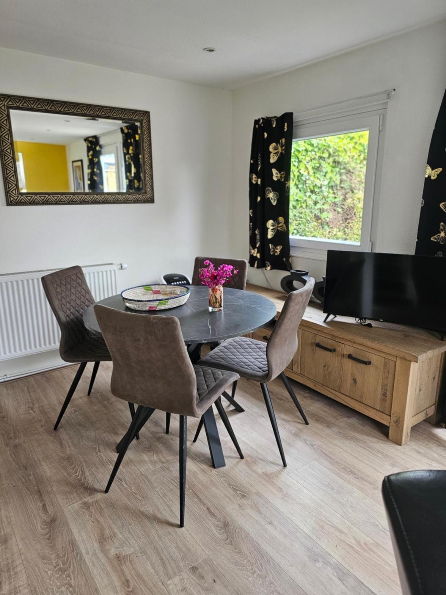 Apartment Witte Magnolia Burgh-Haamstede